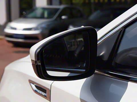 2018�� 20T �Զ�Trophy������������ ��VI