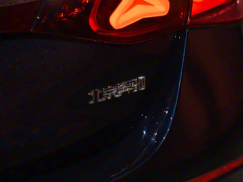 2024�� E 300 L �����˶���