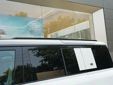 2023�� 110 3.0T P400 X-DYNAMIC HSE