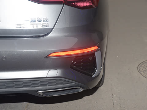 2021�� A3L Limousine 35 TFSI �����˶���