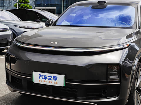 2025�� Ultra ���ܻ��°�