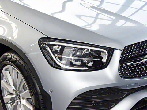 2022�� GLC 260 4MATIC ����SUV