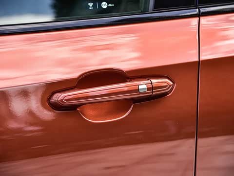 2018�� 28T ���������˶���