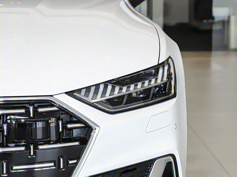 2025�� 45 TFSI ������