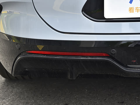 2025�� �Ŀ� Ultra���̰�