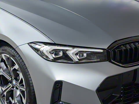 2025�� 330Li 50����������