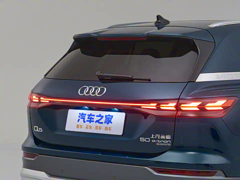 2022�� 50 e-tron quattro ��ҫ�� ������װ