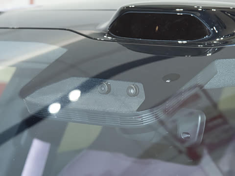 2025�� 75kWh Touring