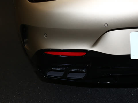 2026�� AMG SL 63 Golden Coast