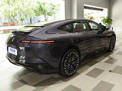 2025�� �Ŀ� Max�����