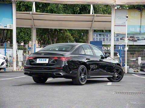 2025�� �Ŀ� E 260 �˶���