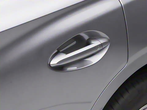 2025�� 610km PLUS