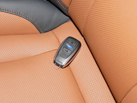 2023�� 2.5i AWD�콢�� EyeSight