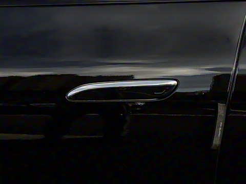 2023�� AMG EQE 53 4MATIC+