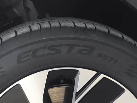 2025�� ̽��L 300TSI ������Ӣ