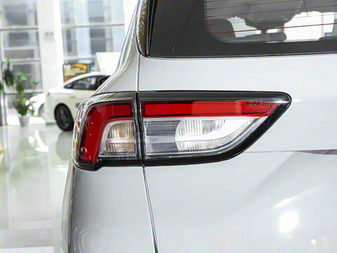 2024�� EcoBoost 245 ����������