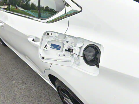 2022�� 300h F SPORT