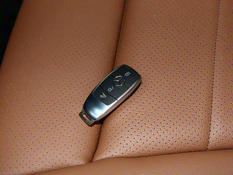 2023�� �Ŀ� GLC 260 4MATIC ����SUV