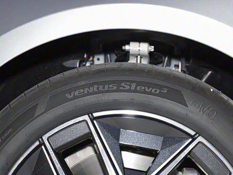 2025�� eDrive 40L M�˶���װ