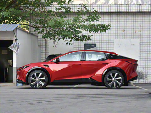 2025�� 550 PRO���а�