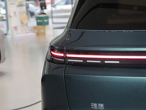 2025�� Max ���ܻ��°�