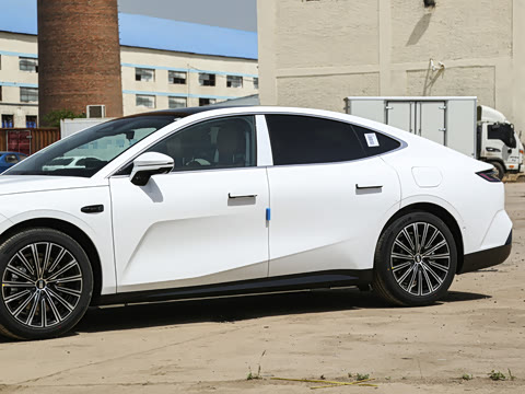 2025�� 130km EM-i �콢��