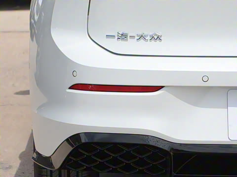 2025�� �Ŀ�� 300TSI R-Line