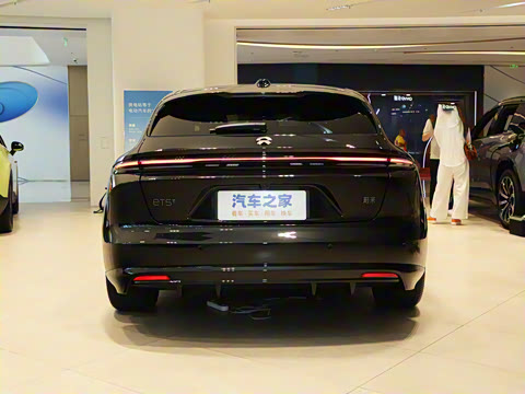 2025�� 75kWh Touring