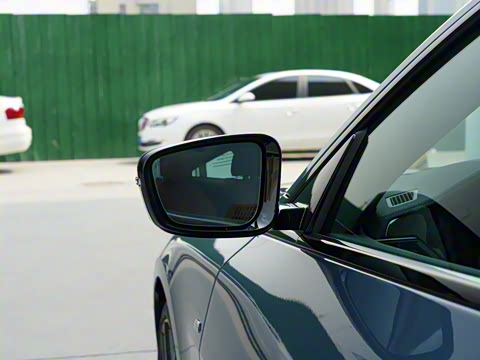 2021�� 425i M�˶���ҹ��