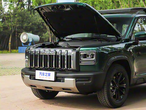 2025�� 2.0T 4WD Ultra