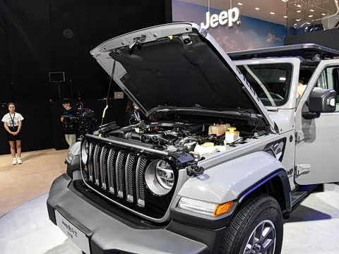 2022�� 3.6L ���а�