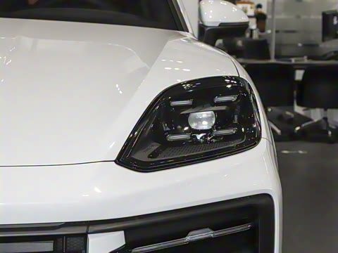 2025�� Cayenne 3.0T ���ΰ�