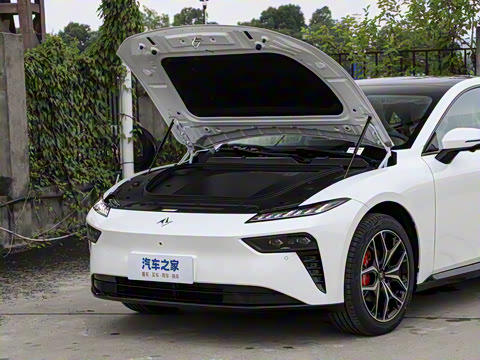 2025�� ���� 650ProѲ����