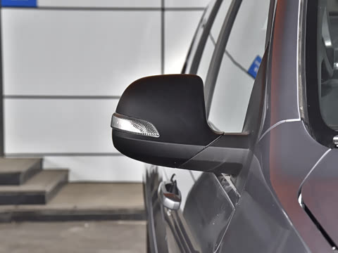 2023�� 4.6L V8 �캽��