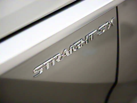 2022�� 3.0T STRAIGHT-SIX