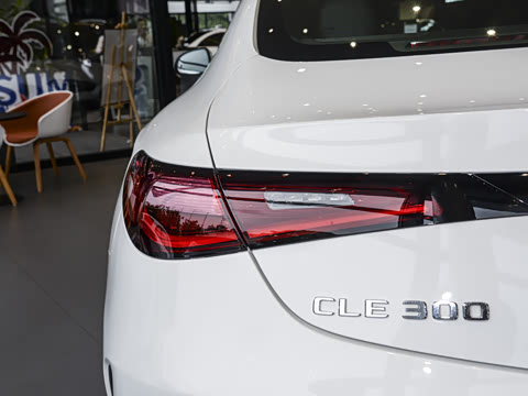 2025�� CLE 300 4MATIC �����ͽ��ܳ�