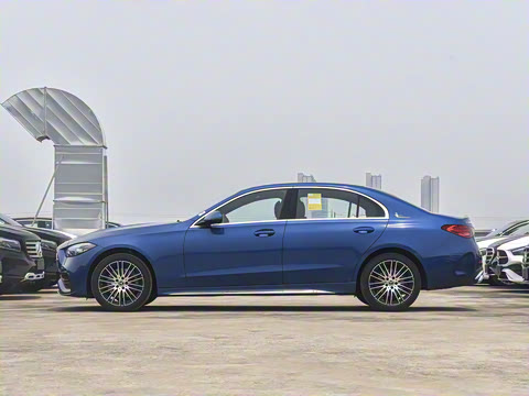 2025�� �Ŀ� C 260 L �˶���