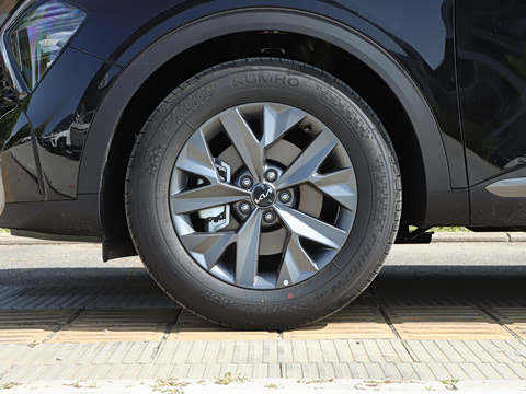 2025�� 2.0T ����������