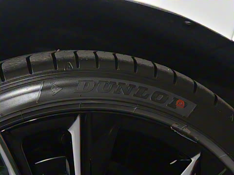 2022�� 300h F SPORT