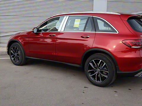 2021�� GLC 260 L 4MATIC ������