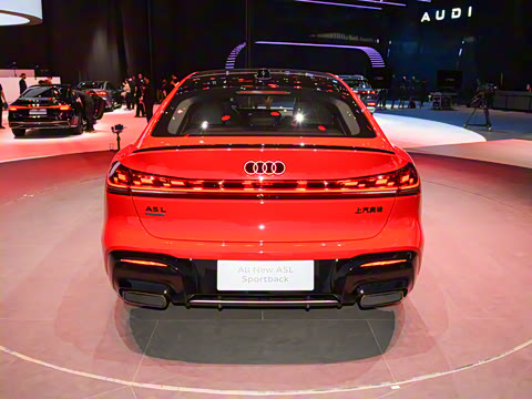 2026�� TFSI quattro 150kW �׷�������