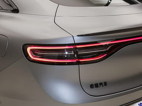 2025�� 703km Ultra�˶���