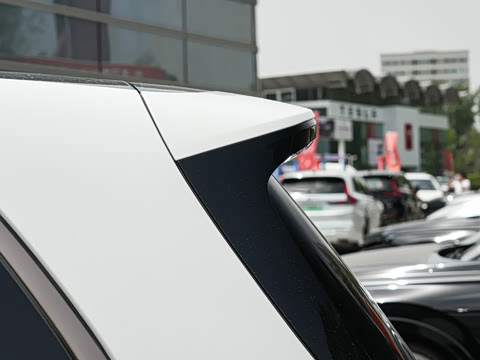 2025�� Ultra ���ܻ��°�