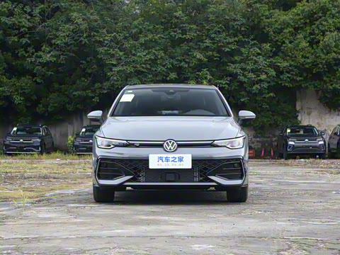 2025�� �Ŀ�� 300TSI R-Line