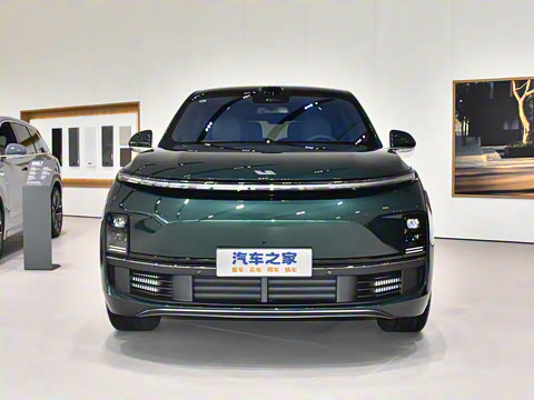 2025�� Pro ���ܻ��°�