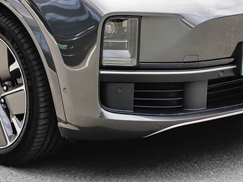 2025�� Ultra ���ܻ��°�