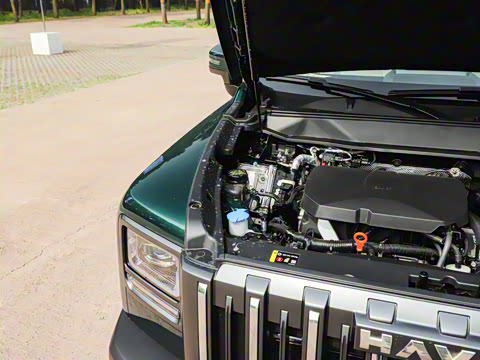 2025�� 2.0T 4WD Ultra