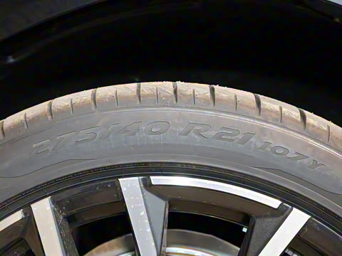 2023�� xDrive 40Li M�˶���ҹ��װ