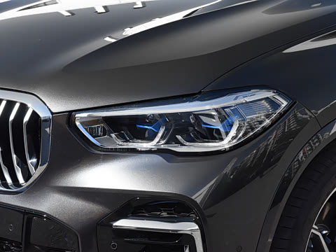 2022�� �Ŀ� xDrive 40Li M�˶���װ