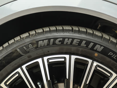 2025�� ����Ultra+ �߶���